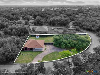 7 Market Loop, Morgans Point Resort, TX 76513