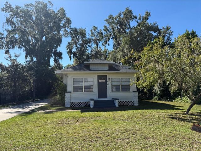 840 E 9TH AVENUE, Mount Dora, FL 32757