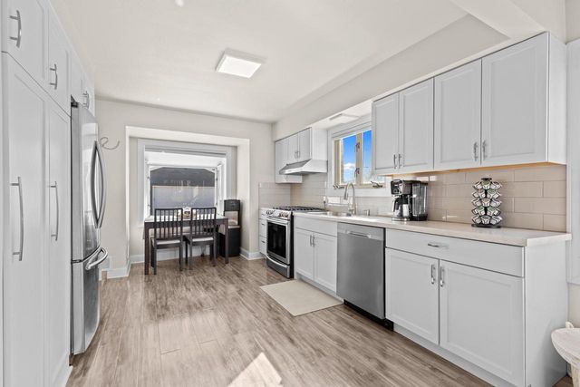 3130 S 60th STREET, Milwaukee, WI 53219