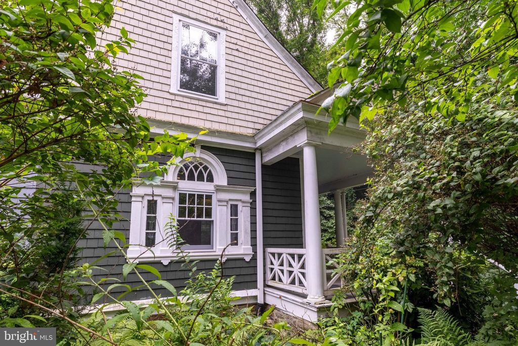 110 CLIFF TER, Wyncote, PA 19095