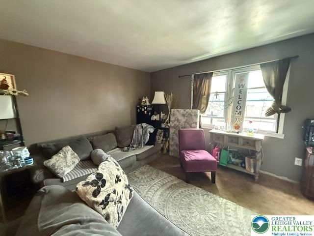 2860 Huron Street, Allentown City, PA 18103