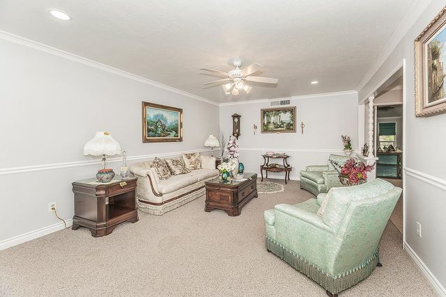 1572 W Millbrae Avenue, Fresno, CA 93711