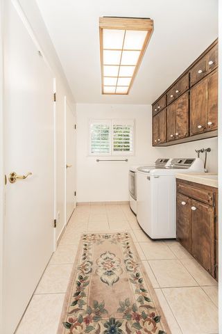 1572 W Millbrae Avenue, Fresno, CA 93711