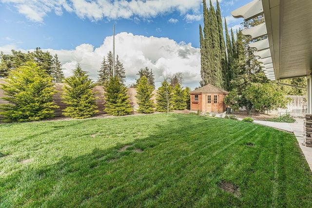 1572 W Millbrae Avenue, Fresno, CA 93711