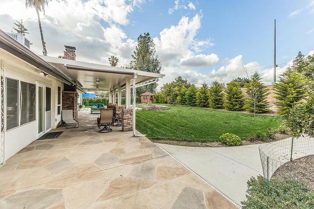 1572 W Millbrae Avenue, Fresno, CA 93711