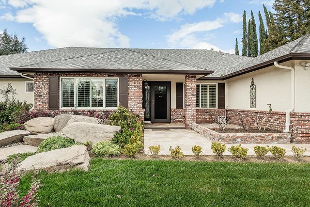 1572 W Millbrae Avenue, Fresno, CA 93711