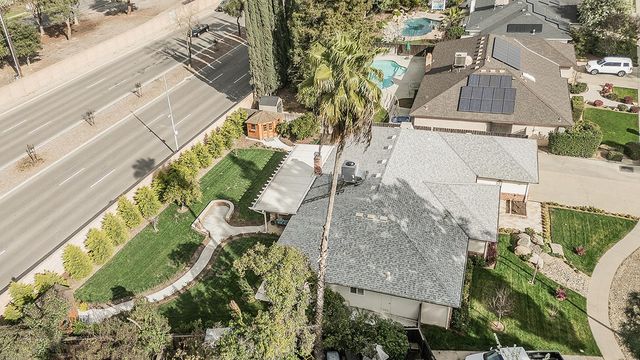 1572 W Millbrae Avenue, Fresno, CA 93711
