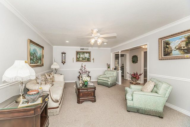 1572 W Millbrae Avenue, Fresno, CA 93711