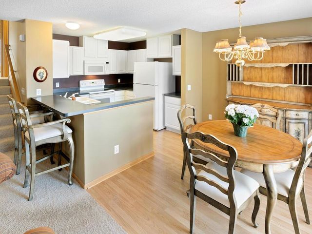 16446 Timber Crest Drive SE, Prior Lake, MN 55372