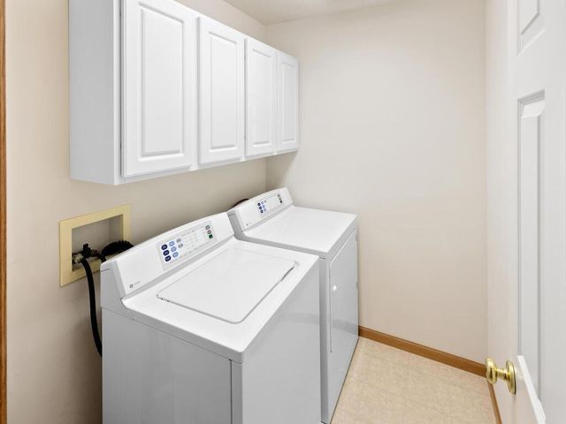 16446 Timber Crest Drive SE, Prior Lake, MN 55372