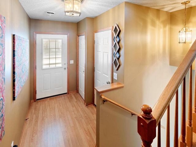 16446 Timber Crest Drive SE, Prior Lake, MN 55372