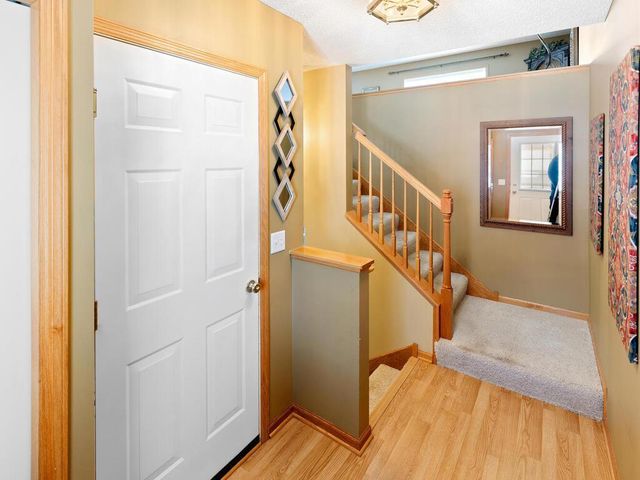 16446 Timber Crest Drive SE, Prior Lake, MN 55372