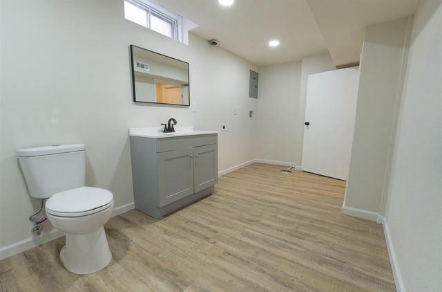 2048 N Mccomas St, Wichita, KS 67203