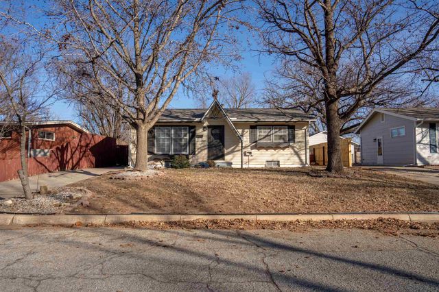 2048 N Mccomas St, Wichita, KS 67203