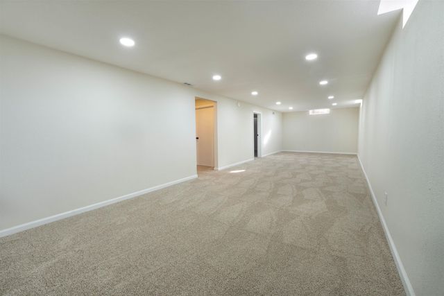 2048 N Mccomas St, Wichita, KS 67203