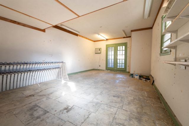 2048 N Mccomas St, Wichita, KS 67203