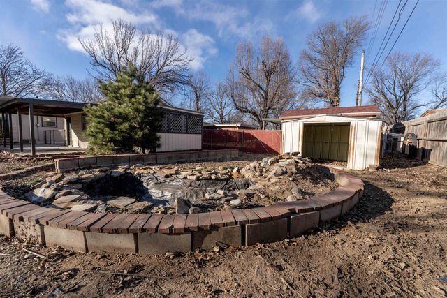 2048 N Mccomas St, Wichita, KS 67203