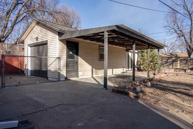 2048 N Mccomas St, Wichita, KS 67203