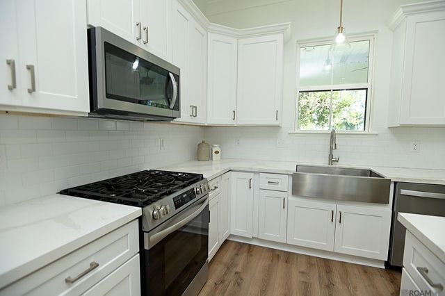 2126 Saint Mary St, Thibodaux, LA 70301