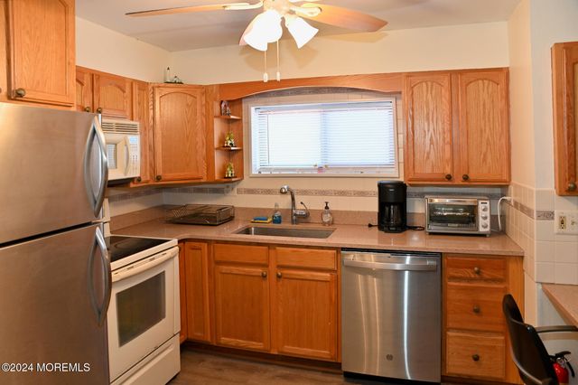 50 Navesink Avenue, Highlands, NJ 07732
