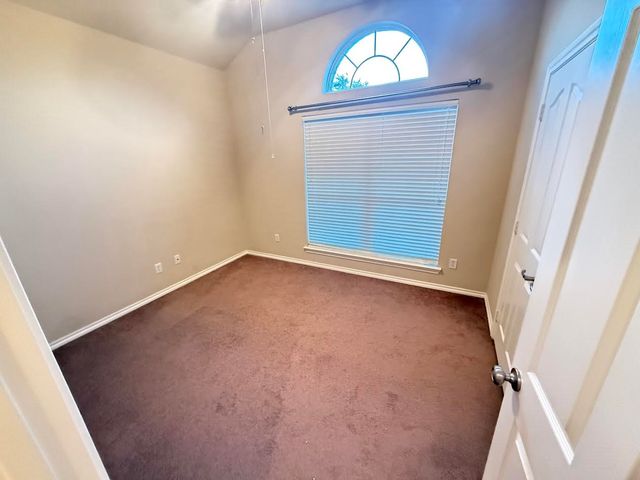 10605 Foothill Drive, Fort Worth, TX 76131