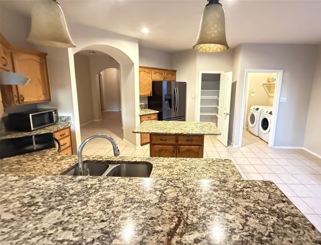 10605 Foothill Drive, Fort Worth, TX 76131