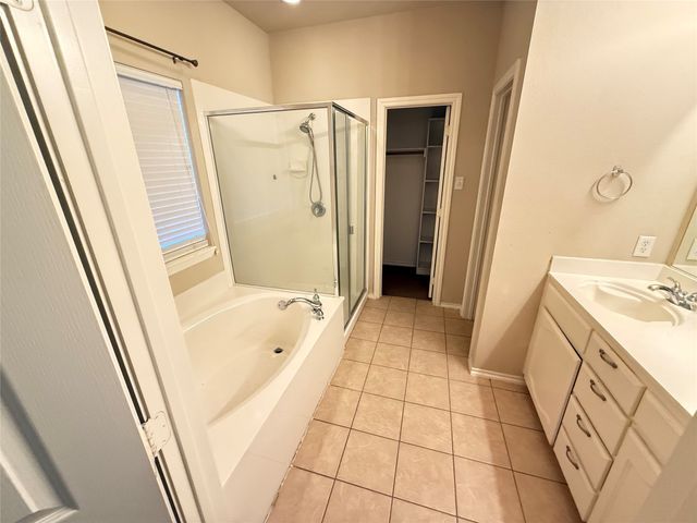 10605 Foothill Drive, Fort Worth, TX 76131