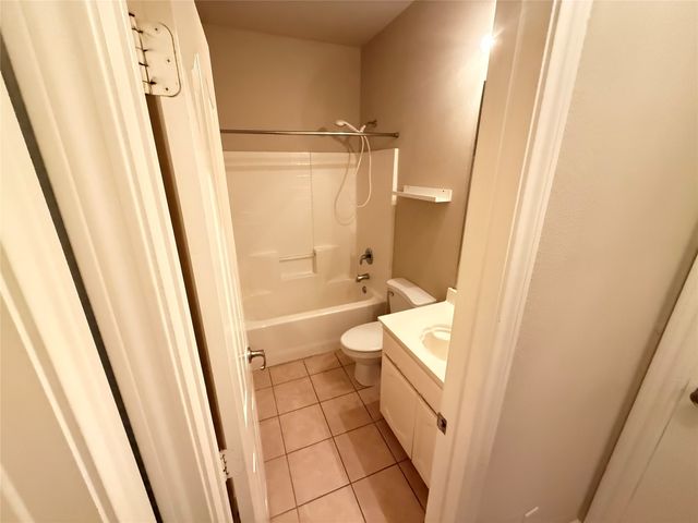 10605 Foothill Drive, Fort Worth, TX 76131