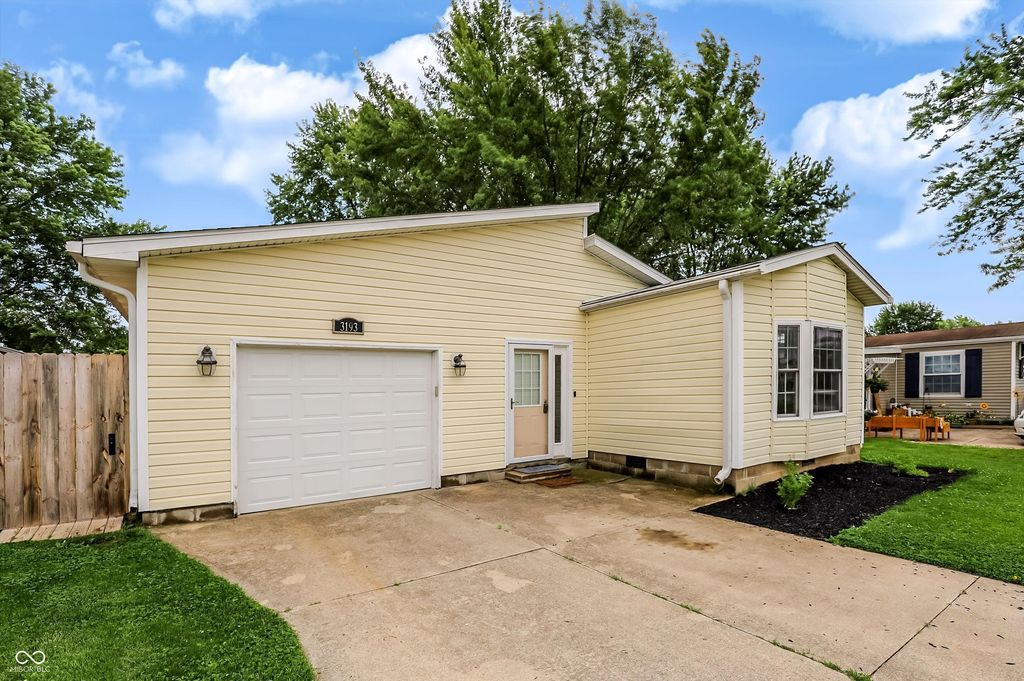 3193 Westpointe Drive, Franklin, IN 46131
