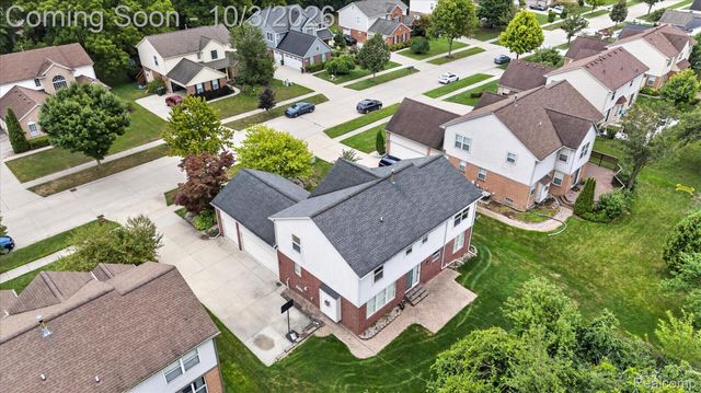 2738 Long Meadow Lane, Rochester Hills, MI 48307