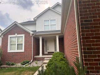 2738 Long Meadow Lane, Rochester Hills, MI 48307
