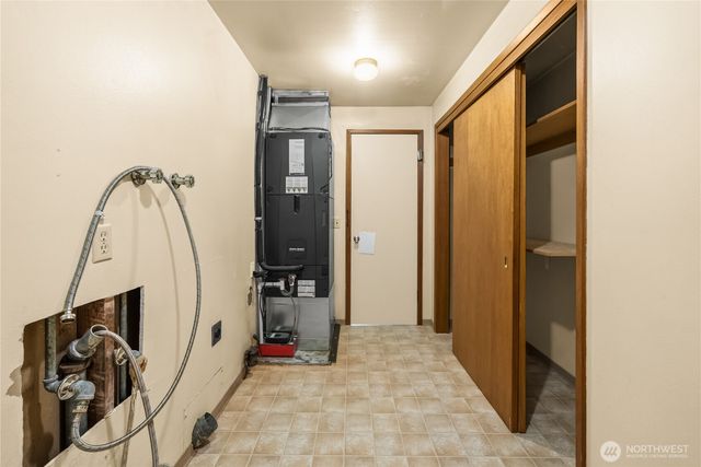14926 11th Avenue Ct E, Tacoma, WA 98445