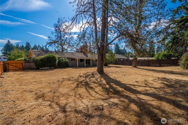 14926 11th Avenue Ct E, Tacoma, WA 98445