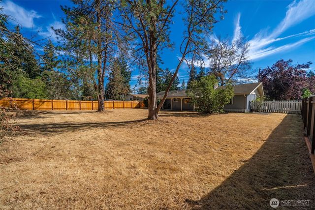 14926 11th Avenue Ct E, Tacoma, WA 98445