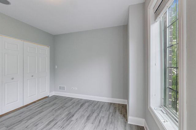 3332 W Palmer Street 1W, Chicago, IL 60647