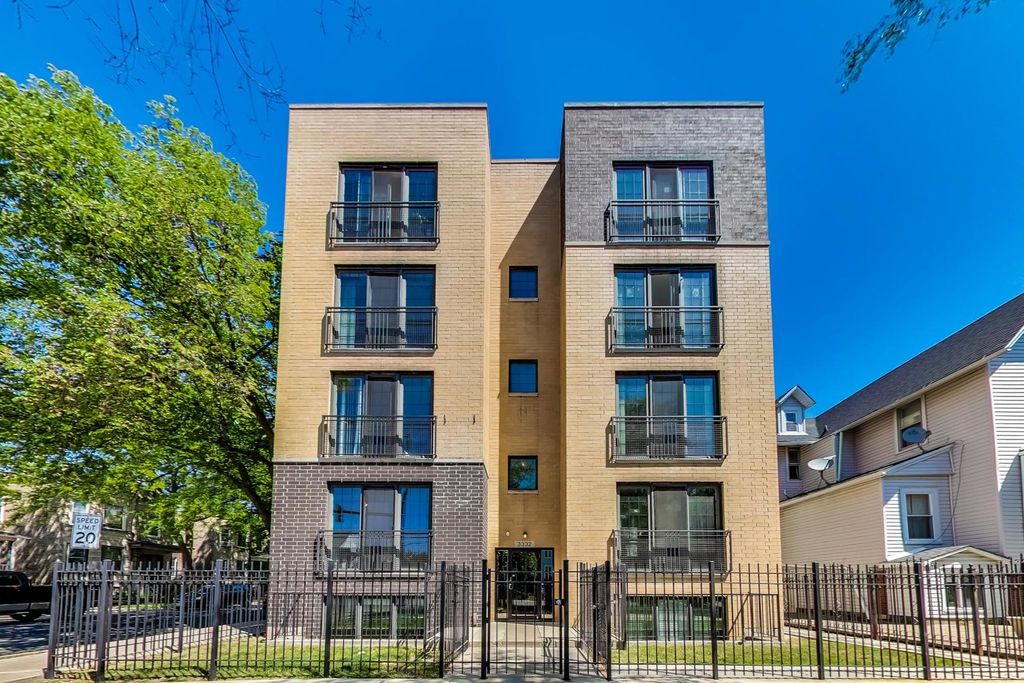 3332 W Palmer Street 1W, Chicago, IL 60647