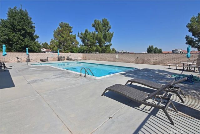 11620 Ridgemark Road, Apple Valley, CA 92308