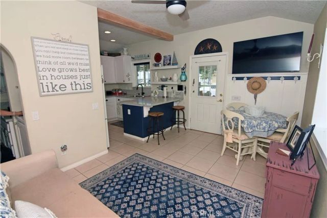 11620 Ridgemark Road, Apple Valley, CA 92308