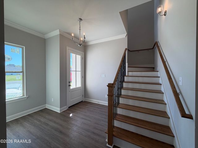 304 High Point Way, Youngsville, LA 70592