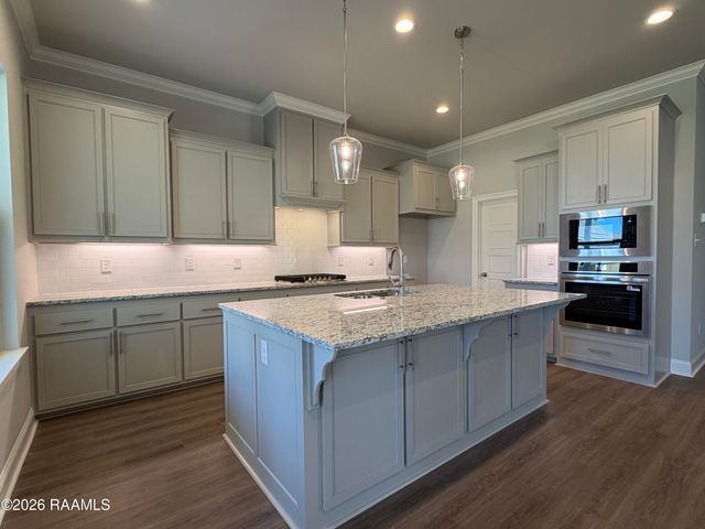 304 High Point Way, Youngsville, LA 70592