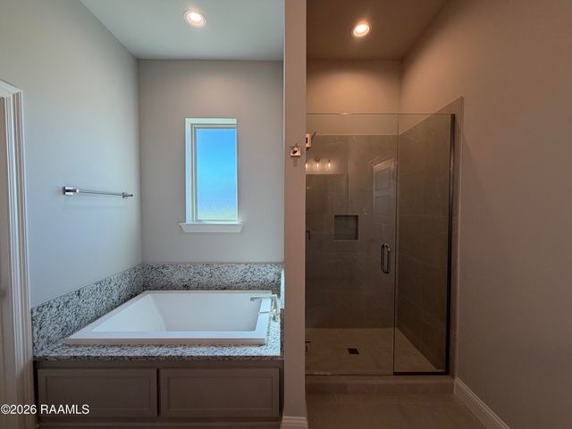 304 High Point Way, Youngsville, LA 70592