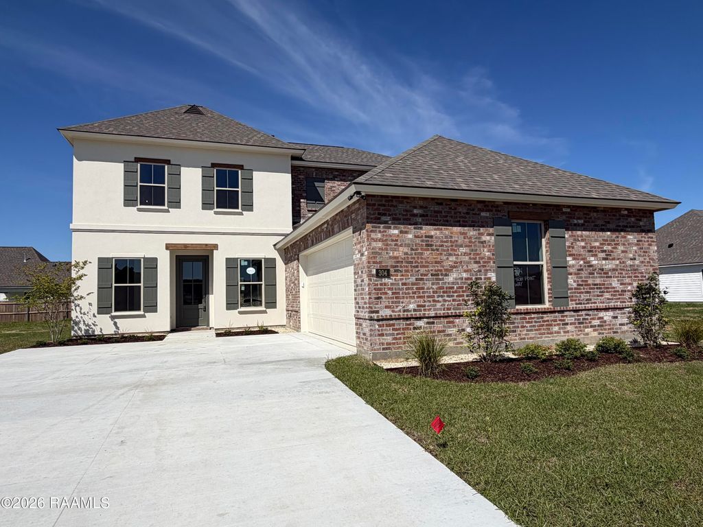 304 High Point Way, Youngsville, LA 70592