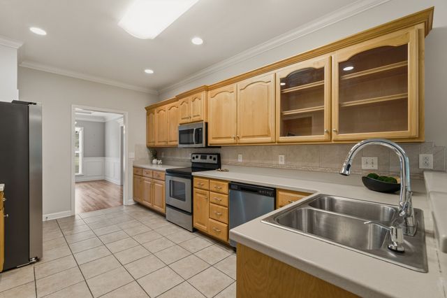 1939 Cliffview Ct, Murfreesboro, TN 37128