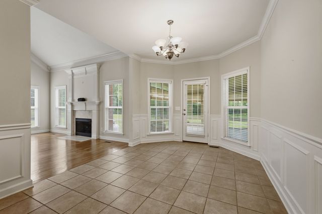 1939 Cliffview Ct, Murfreesboro, TN 37128