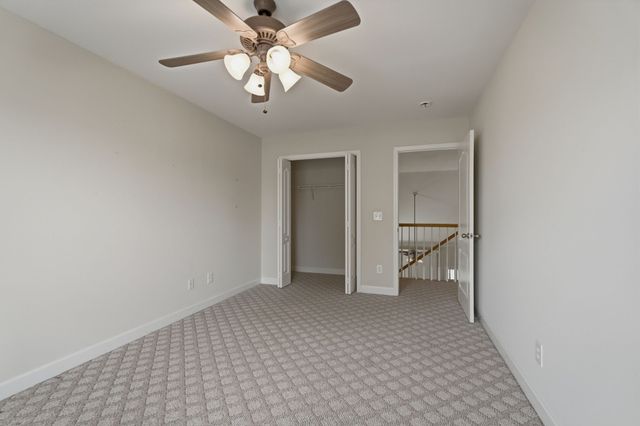 1939 Cliffview Ct, Murfreesboro, TN 37128