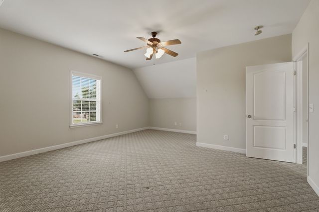 1939 Cliffview Ct, Murfreesboro, TN 37128