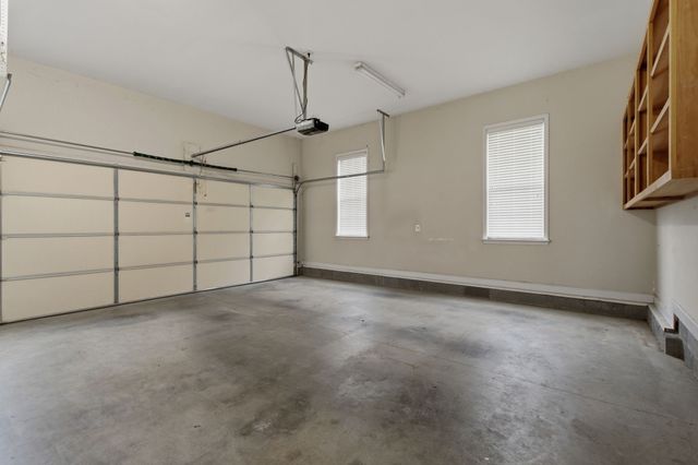 1939 Cliffview Ct, Murfreesboro, TN 37128