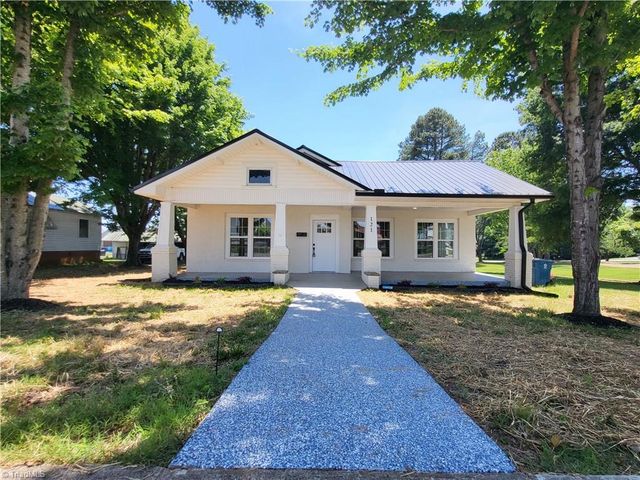 121 W Elm Street, Yadkinville, NC 27055