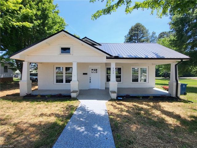 121 W Elm Street, Yadkinville, NC 27055