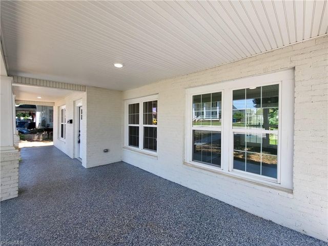 121 W Elm Street, Yadkinville, NC 27055